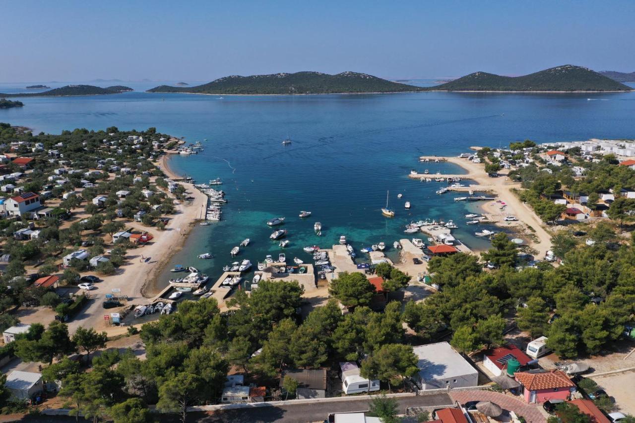 Amore Del Mare, Seaside Family Pace, Free Parking And Wifi In Camp Dalmatino ดราเก ภายนอก รูปภาพ