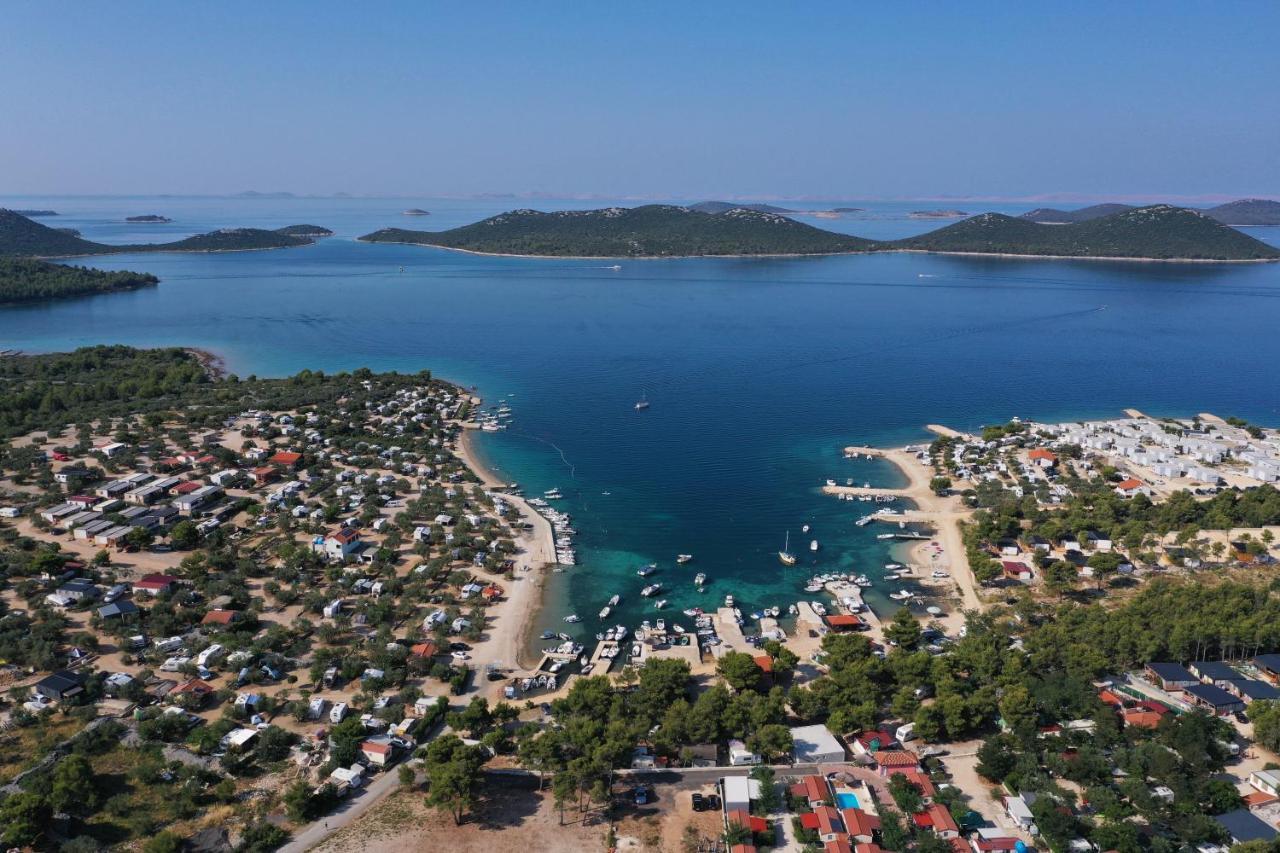 Amore Del Mare, Seaside Family Pace, Free Parking And Wifi In Camp Dalmatino ดราเก ภายนอก รูปภาพ